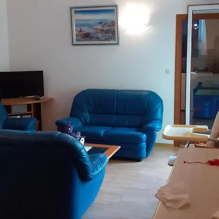 アパート Apartman Ana Sofia